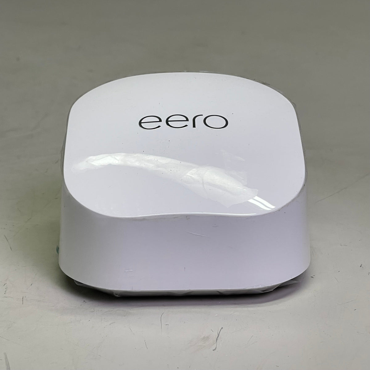 eero 6+ Mesh Wi-Fi Router, 1 Gigabit, Covers 1,500 sq ft, White (Open Box – No Power Adapter)