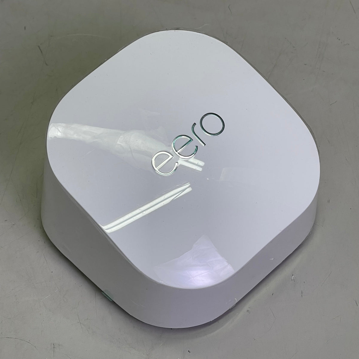 eero 6+ Mesh Wi-Fi Router, 1 Gigabit, Covers 1,500 sq ft, White (Open Box – No Power Adapter)